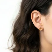 گوشواره میخی حلقه و برگ - Image 2